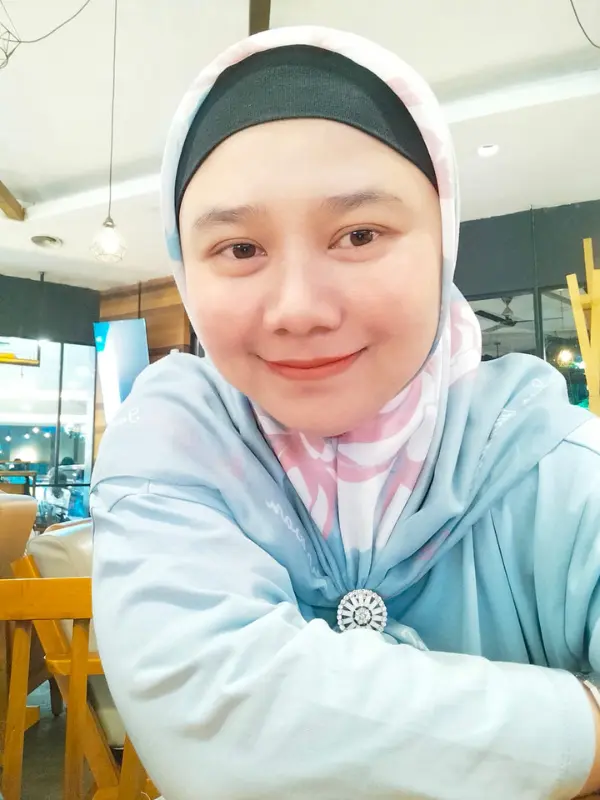 Dr. Marlia, S.Pd., M.Hum.